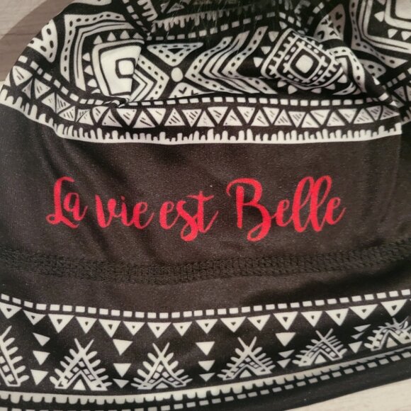 A&A La Vie est Belle Women’s Tuque - Picture 4 of 5
